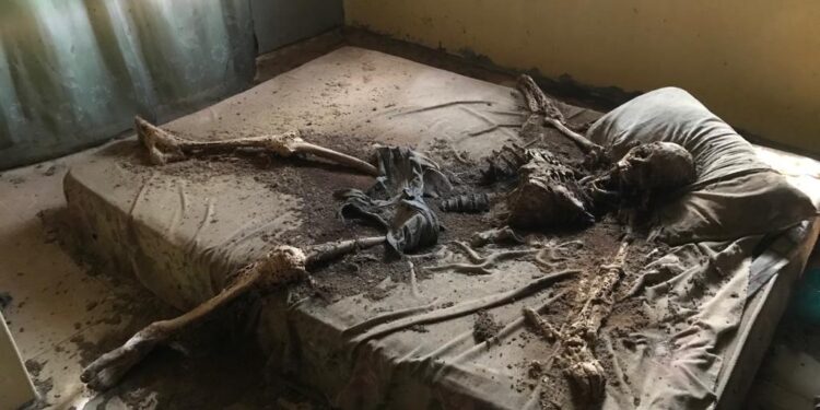 Shocking Discovery: Man Dies Alone in Ibadan Home, Body Turns to Skeleton Undiscovered for 4 Years – How Long Would It Take for You to Be Missed? 1 NaijaChoice Shocking Discovery: Man Dies Alone in Ibadan Home, Body Turns to Skeleton Undiscovered for 4 Years – How Long Would It Take for You to Be Missed?