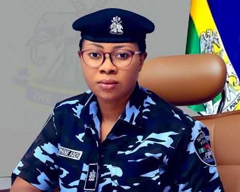 27-Year-Old Esther Akwaji Collapses, Dies While Eating at Boyfriend's House; Suspect on the Run 1 NaijaChoice 27-Year-Old Esther Akwaji Collapses, Dies While Eating at Boyfriend’s House; Suspect on the Run