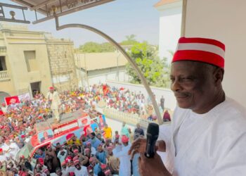 Mammoth Crowd As Supporters Storm Kwankwaso’s Kano Residence Amid Governor Yusuf’s Defection to APC