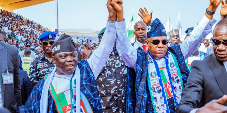 APC Receives Taraba State Governor Into The Party In A Grand Style