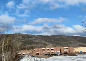 Tragedy Strikes Remote Canadian Town: 9 Killed in Horrific School Shooting, Shooter Found Dead