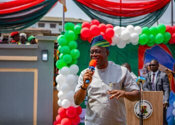 Makinde Commissions Ultra-Modern PDP Secretariat in Ibadan, Honours Ex-Chairman Mustapha