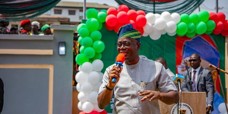 Makinde Commissions Ultra-Modern PDP Secretariat in Ibadan, Honours Ex-Chairman Mustapha
