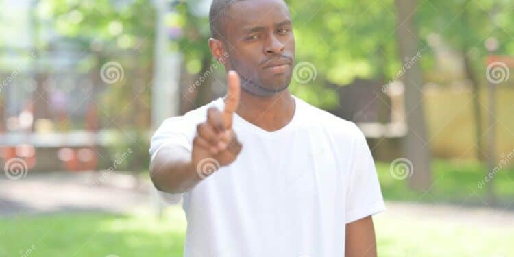 THIS MONEY IS NOT MINE: Nigerian Man call out Zenith Bank for mistakenly crediting him N4.3 million 1 NaijaChoice THIS MONEY IS NOT MINE: Nigerian Man call out Zenith Bank for mistakenly crediting him N4.3 million