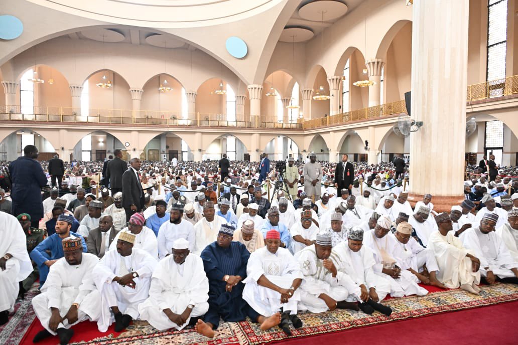 PHOTOS: Defence Minister Matawalle’s 10 Children Tie the Knot in Historic Same-Day Wedding Extravaganza in Abuja