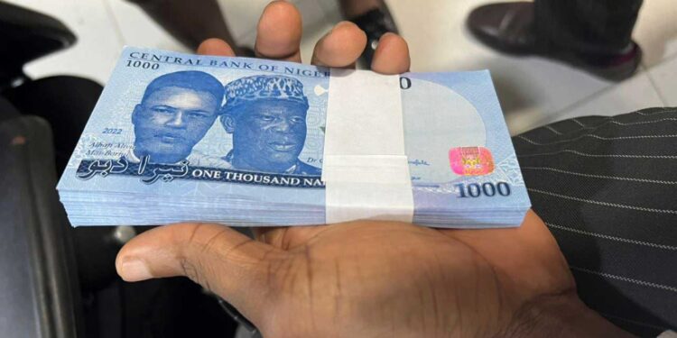 Naira Extends Depreciation Streak to Nine Days at Official FX Market Amid Rising Reserves
