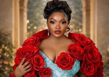 Influencer Papaya Ex Searches Guests Bags for Stolen iPhone 16 Pro Max at Iyabo Ojo Premiere (Video)