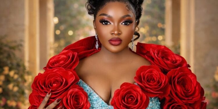 Influencer Papaya Ex Searches Guests Bags for Stolen iPhone 16 Pro Max at Iyabo Ojo Premiere (Video)