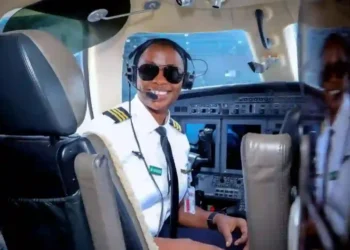 Nigerian Customs’ First Female Pilot Earns U.S Commercial Multi-Engine Licence