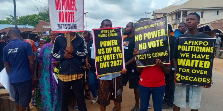 “No Light, No Vote”: Afikpo Youths Stage Protest Over 25-Year Blackout