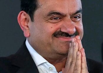 US Drops Fraud Charges After Billionaire Adani Pledges $10bn Investment