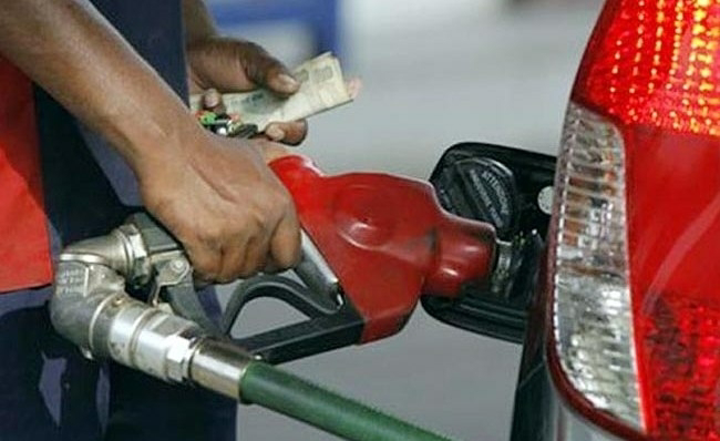 Petrol Import Landing Cost Drops To ₦983.92/Litre, Below Dangote’s ₦1,125