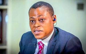 Oseni Rufai Reacts To First Lady’s Advice, Shares Video Of Long Government Convoy